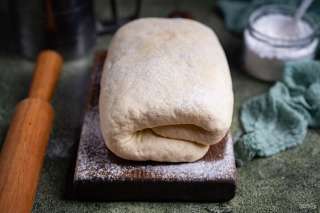 Домашнее слоеное дрожжевое тесто на молоке