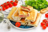 Лаваш с колбасой и сыром