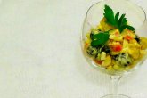 Салат из крабовых палочек с крутонами