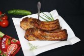 Запечёная грудинка с соусом из кетчупа "Махеевъ" Беларусь