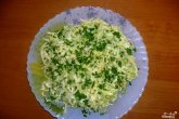 Салат из свежей капусты с яйцом