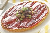 Пирог-перевертыш с перцем и оливками