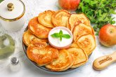 Пышные оладьи с творогом
