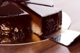 Шоколадный торт на пикник