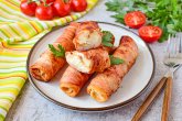 Рулеты с беконом