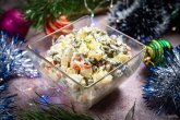 Салат "Оливье" новогодний