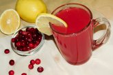 Клюквенно-лимонный напиток с имбирем