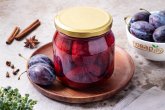 Сливы маринованные