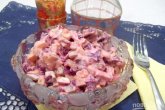 Салат со свеклой, сыром и яйцами