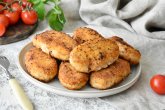 Щучьи котлеты с беконом