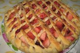 Дрожжевой пирог с ягодно-фруктовой начинкой