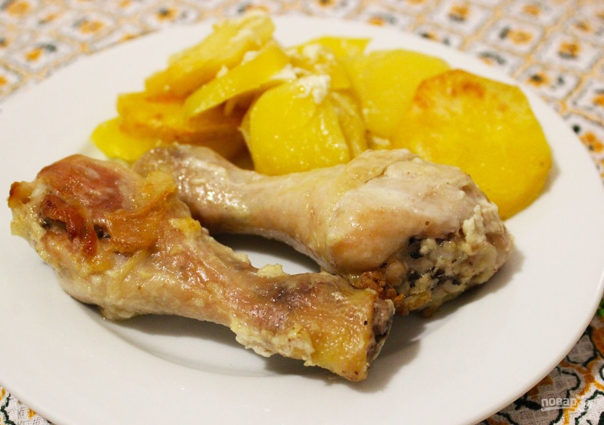 Курица с картошкой в духовке с майонезом и чесноком рецепт с фото