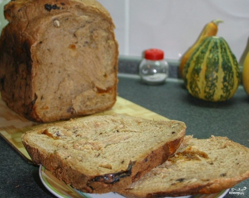 Хлеб с сухофруктами рецепт. Хлеб с сухофруктами. Хлеб с курагой. Хлеб Лидер с сухофруктами. Пеклеванный хлеб фото.