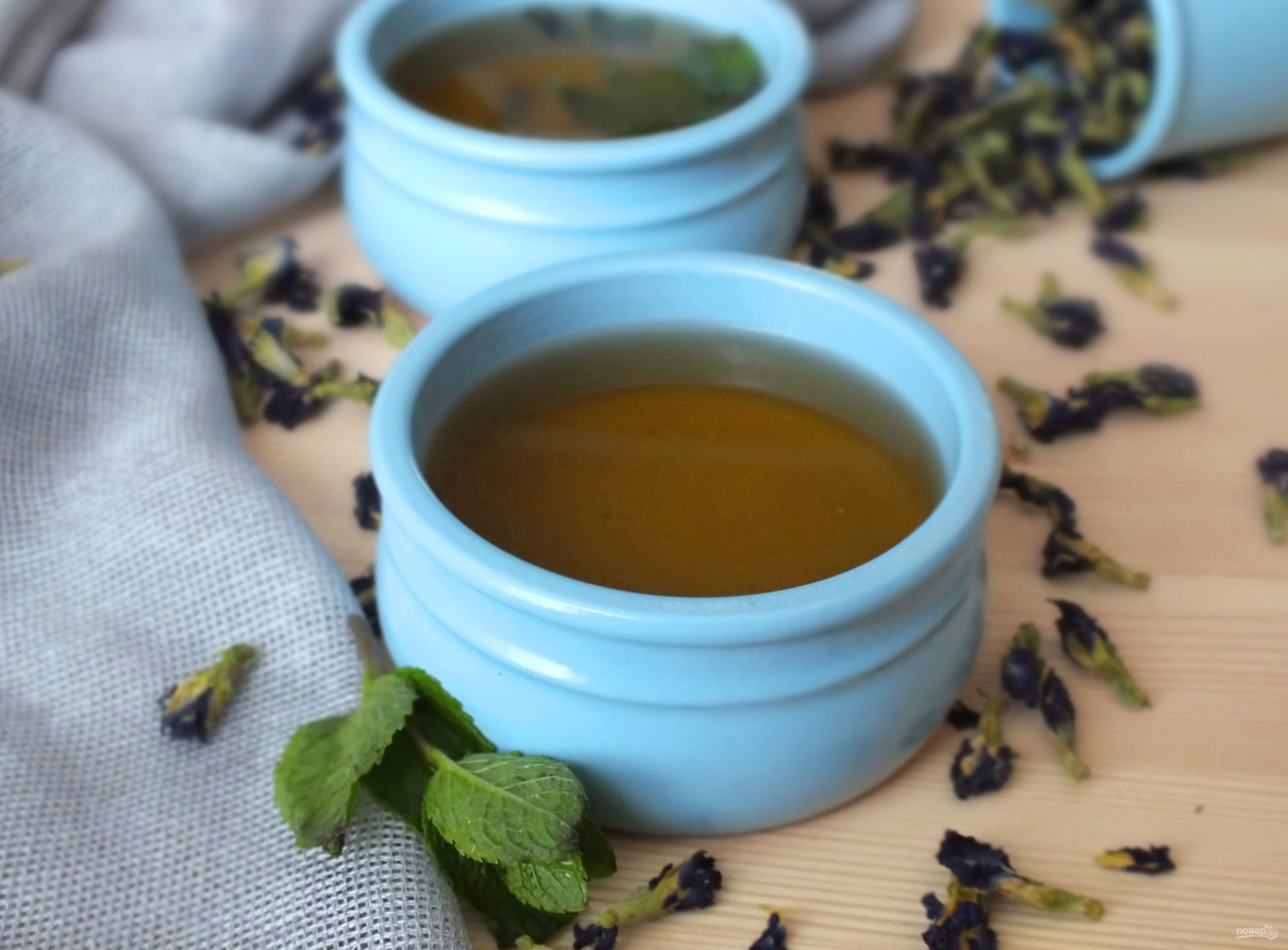 Марокканская мята чай. Марокканская мята. Марокканский мятный чай. Марокканский чай с мятой. Марокканский чай Ингредиенты.