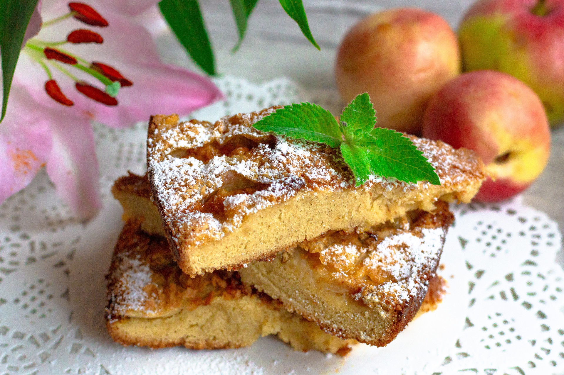 Шарлотка с яблоками классический рецепт с фото