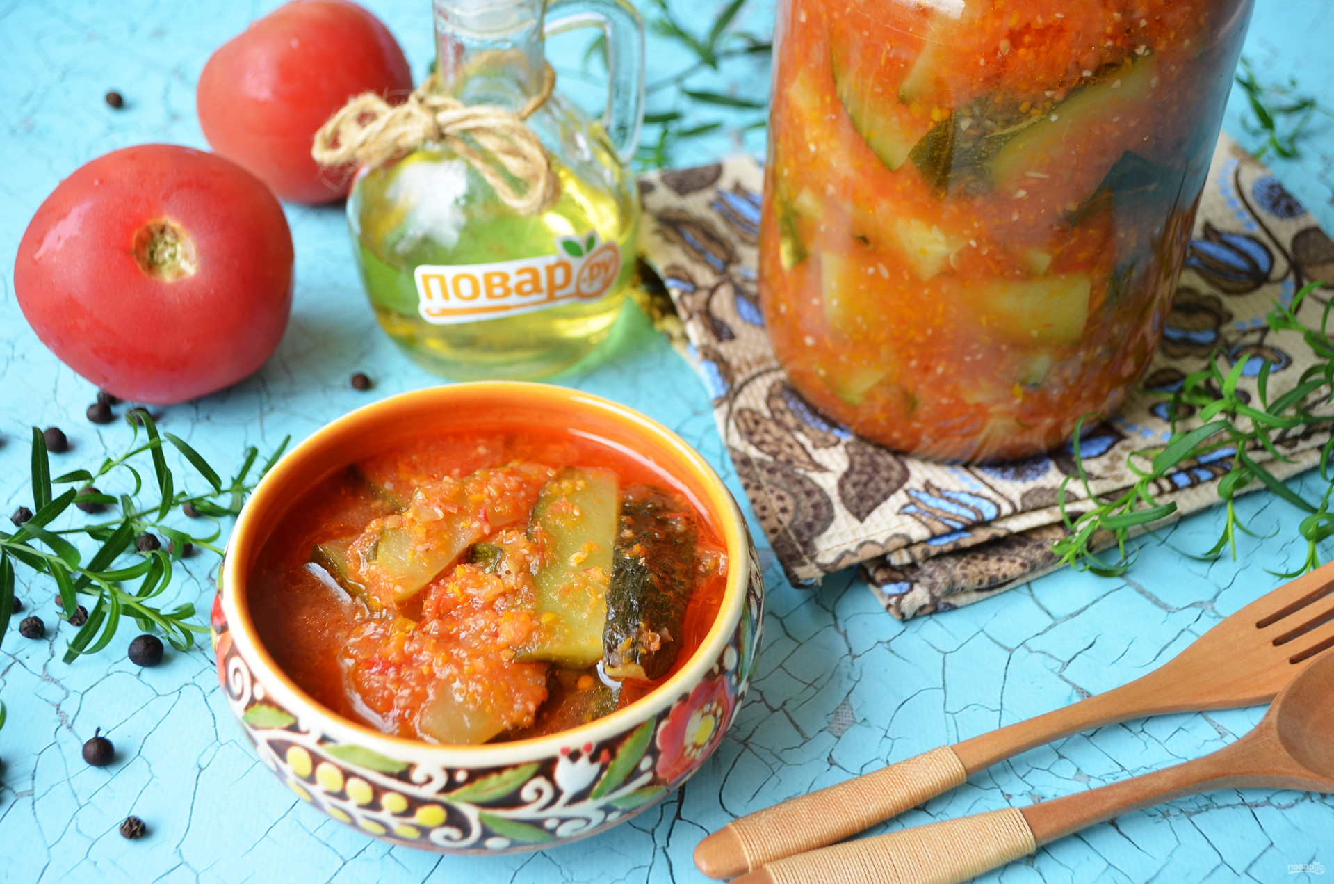 Салат «Татарская песня» из кабачков в остром маринаде