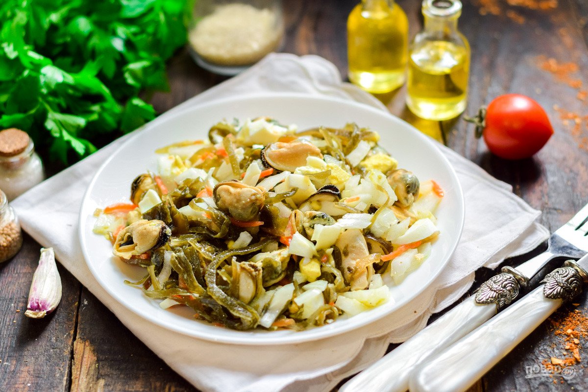 Салат с мидиями рецепт в домашних условиях простой рецепт с фото пошагово