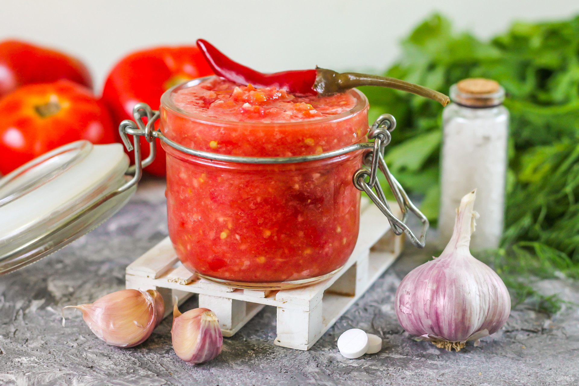 Аджика помидоры острый перец чеснок рецепт