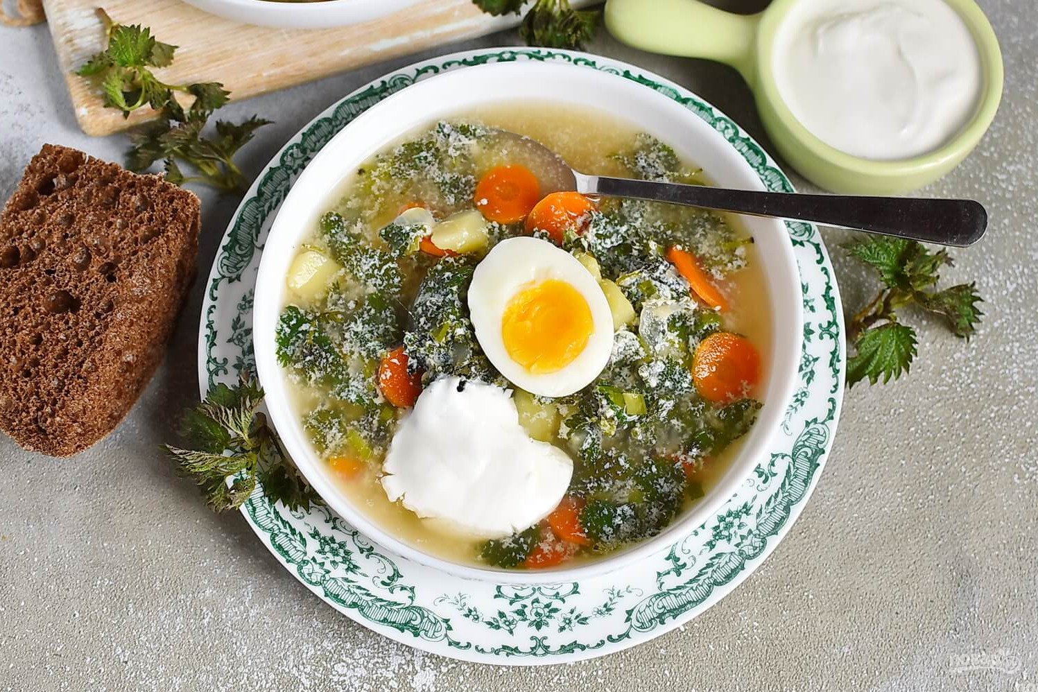 Видео рецепт Щи с крапивой