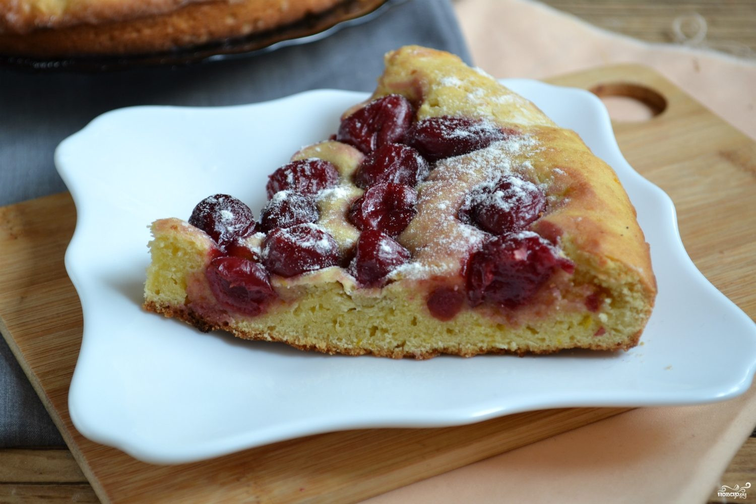 Пирог с вишневым вареньем в духовке простой рецепт с фото пошагово
