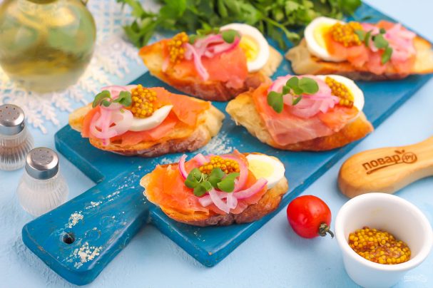 Канапе с семгой