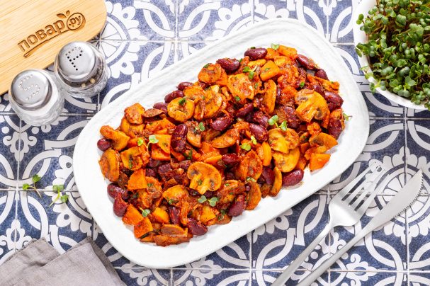 Фасоль с грибами