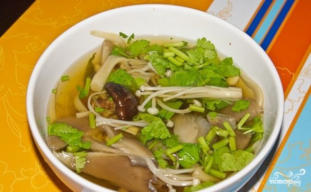 Грибной суп по-тайски