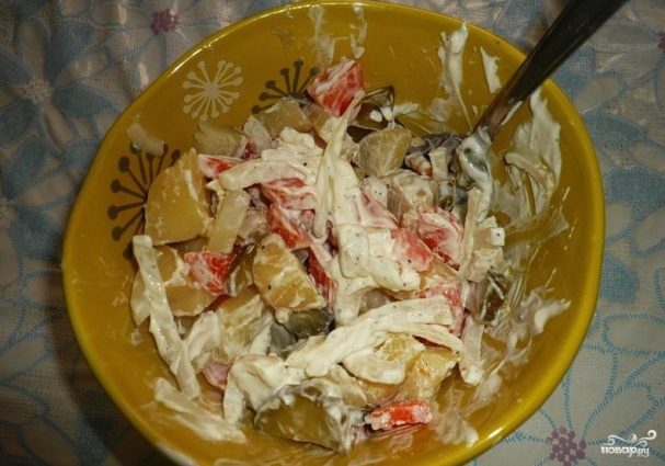 Салат картофельный с огурцами