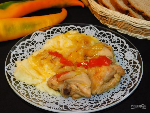 Куриное филе с болгарским перцем в апельсиновом соке