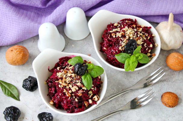 Свекла с черносливом