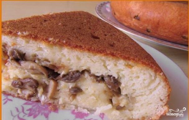 Пирог с грибами в мультиварке