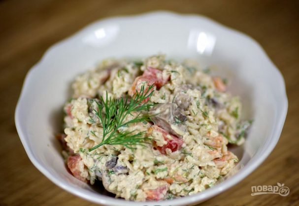 Грибной салат с креветками и рисом