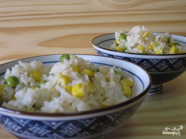 Рис с горошком и кукурузой