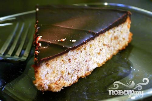 Ореховый пирог с шоколадной глазурью