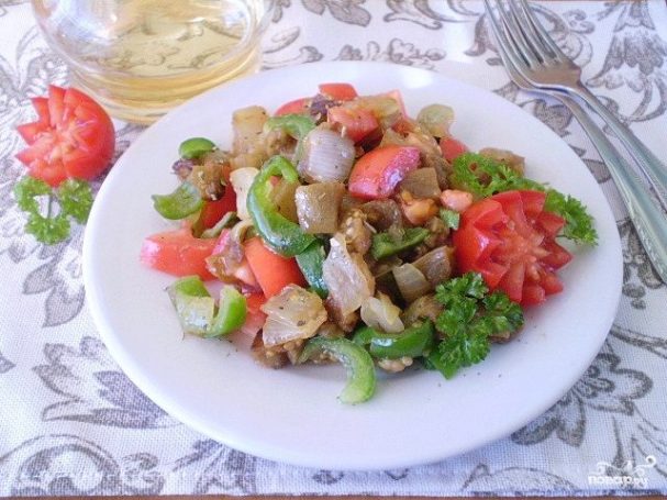Салат из баклажанов и болгарского перца
