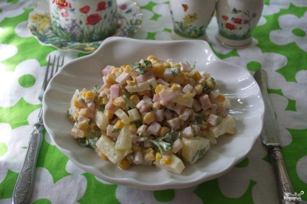 Салат из ананасов и курицы рецепт с фото очень вкусный слоями