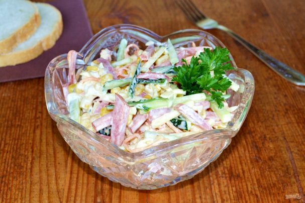 Салат "Венеция" с колбасой и корейской морковью