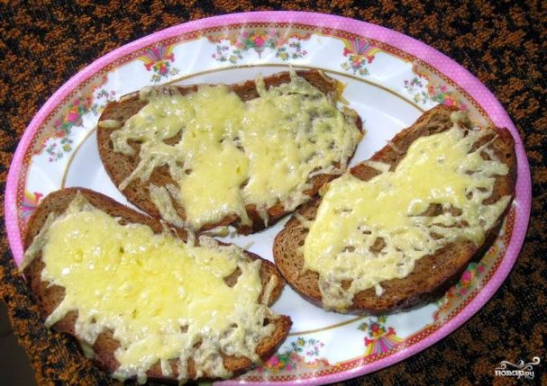 Горячие бутерброды с сыром в духовке