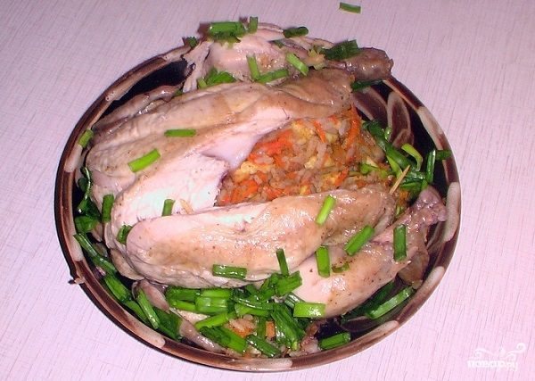 Курица в рукаве, фаршированная рисом