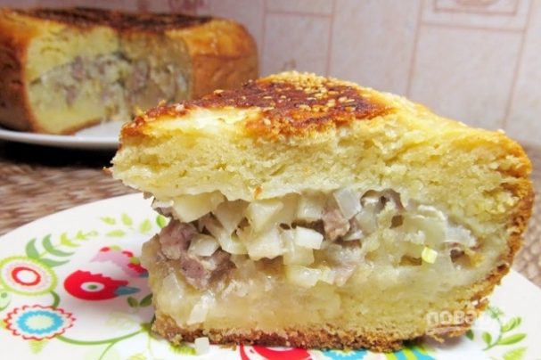 Пирог с мясом и картошкой в мультиварке