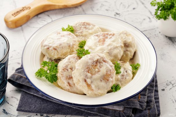 Куриные тефтели в сливочном соусе