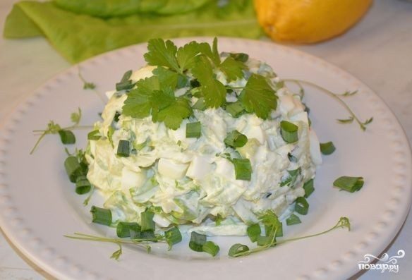 Салат из редьки с яйцом