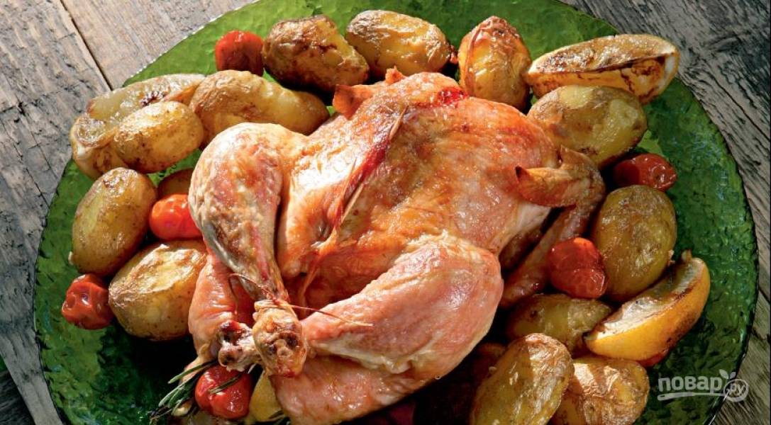Как вкусно приготовить курицу в духовке целиком