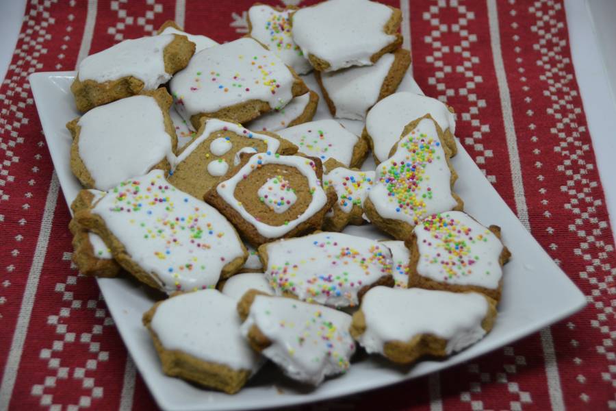 Рождественский рецепт: имбирное печенье с королевской глазурью