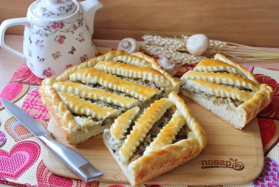 Пироги с капустой и грибами