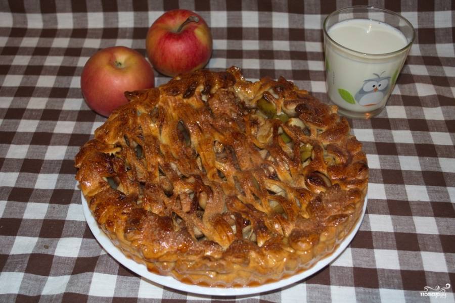 Пирог с яблоками на дрожжевом тесте