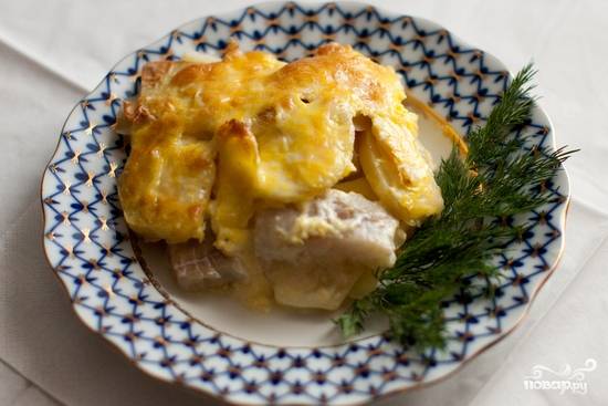 Рыбная запеканка с картофелем в духовке - рецепт с фото