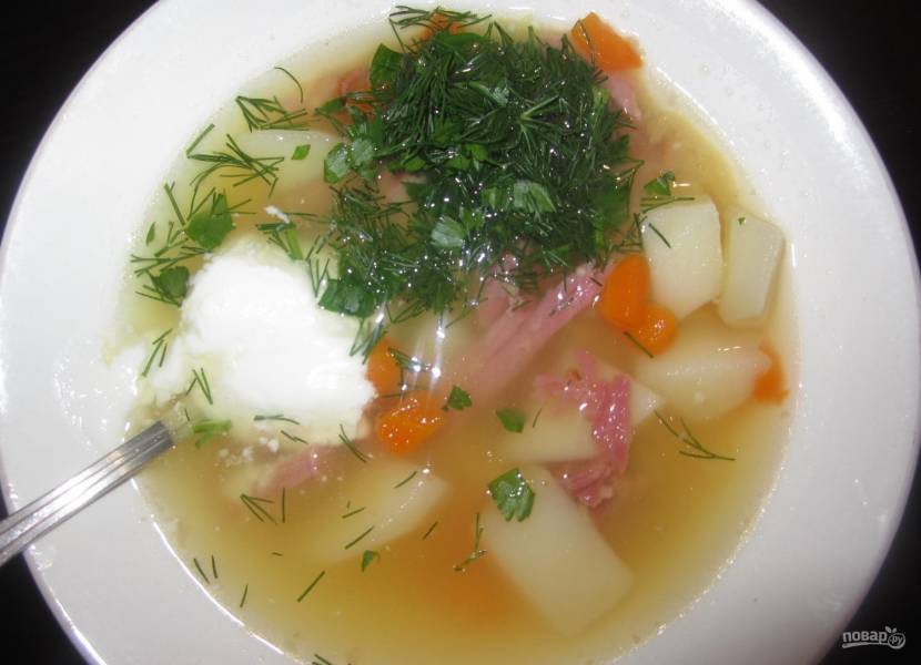 Венгерский суп из консервированной фасоли с копченостями