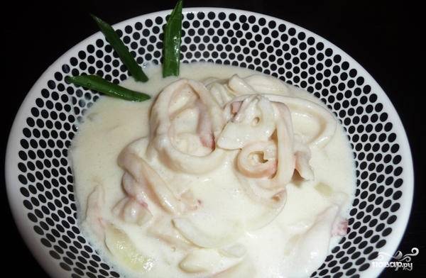 Креветки и кальмары в сливочном соусе - пошаговый рецепт с фото на азинский.рф