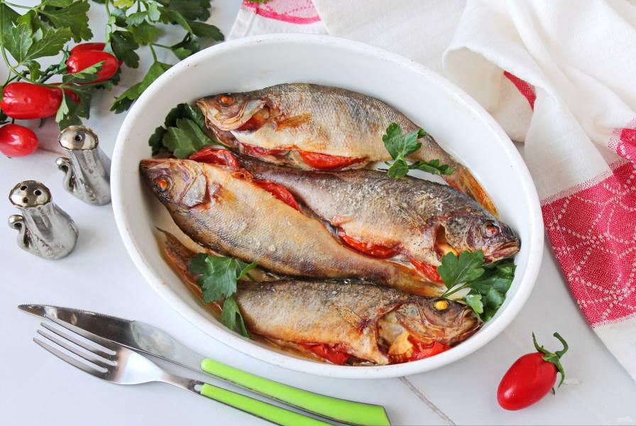 Красная рыба в духовке под соусом тартар - рецепт автора Екатерина Кожухарь 🌳